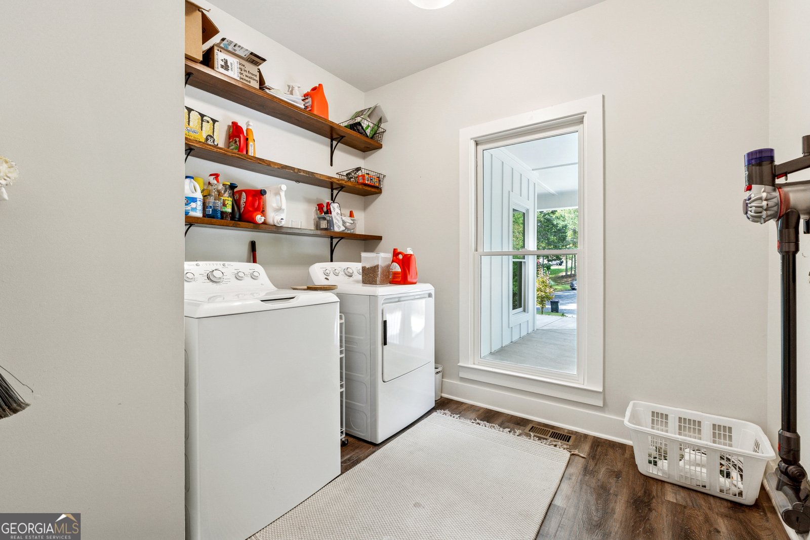 38 Mountain Ridge Road White - 10