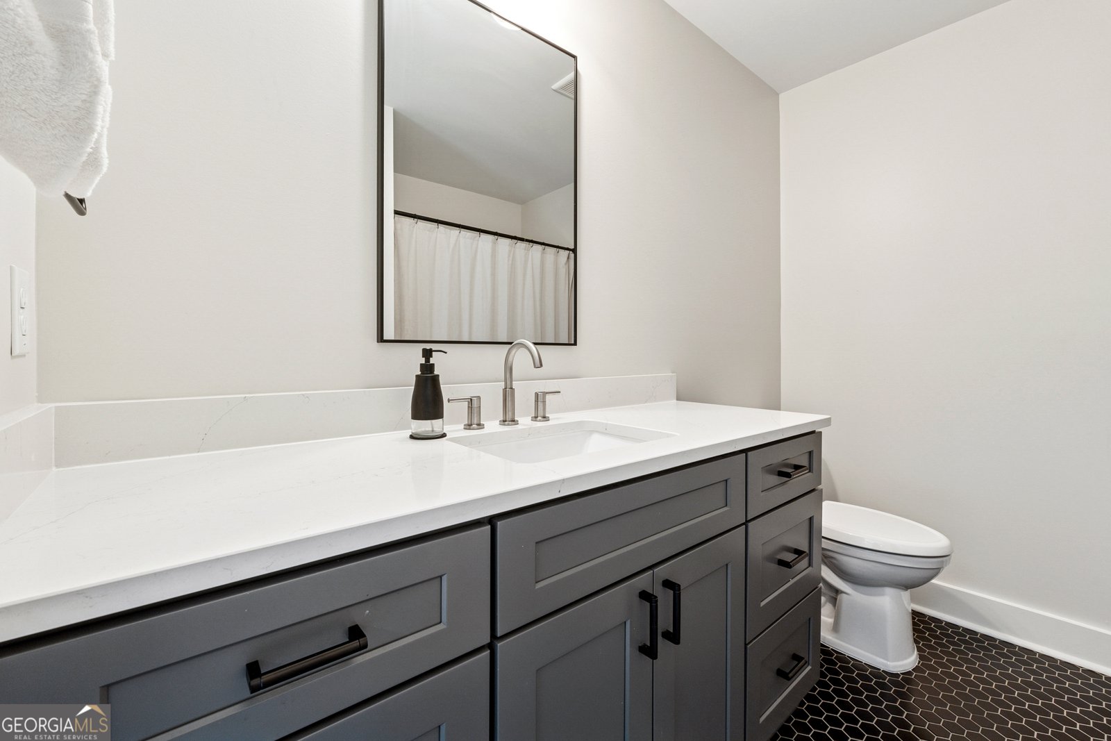 38 Mountain Ridge Road White - 22