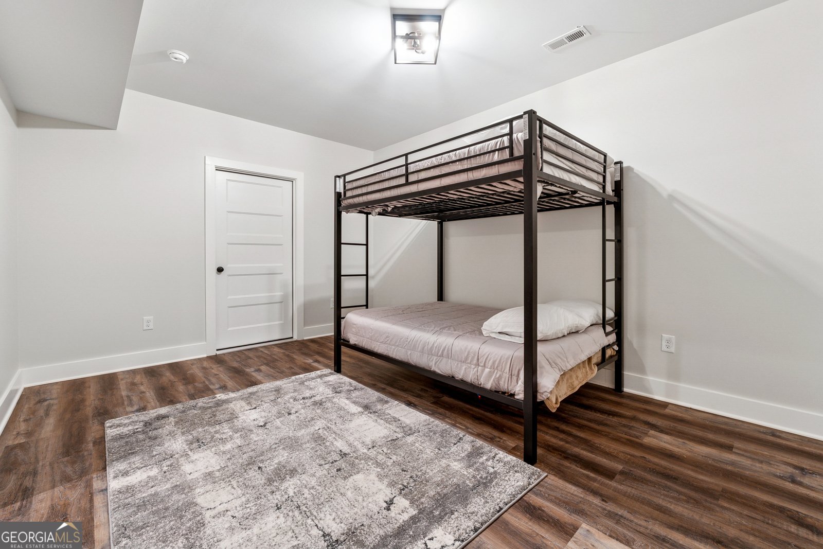 38 Mountain Ridge Road White - 30