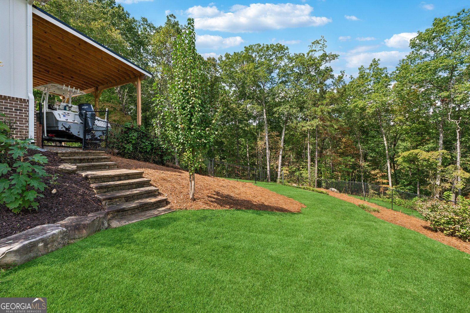 38 Mountain Ridge Road White - 44