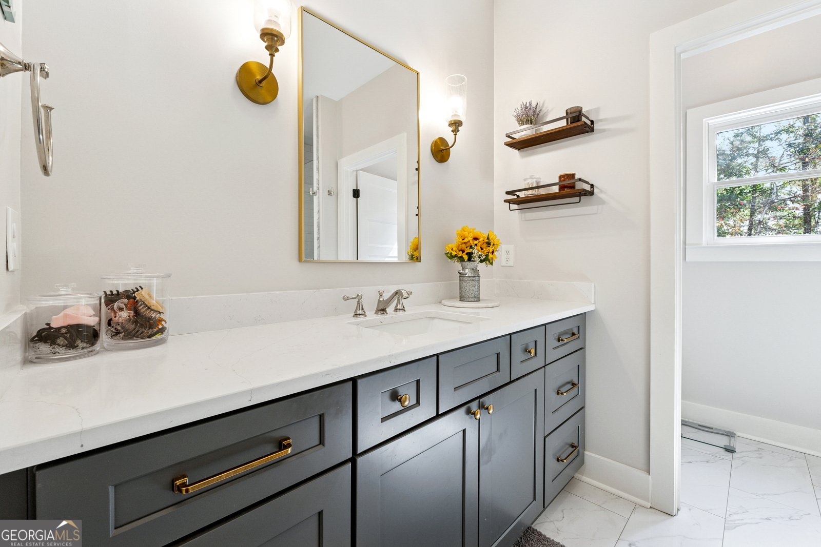 38 Mountain Ridge Road White - 6