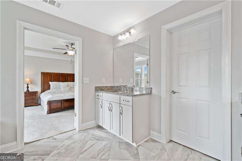 115 Greenbrier Way Canton - 43