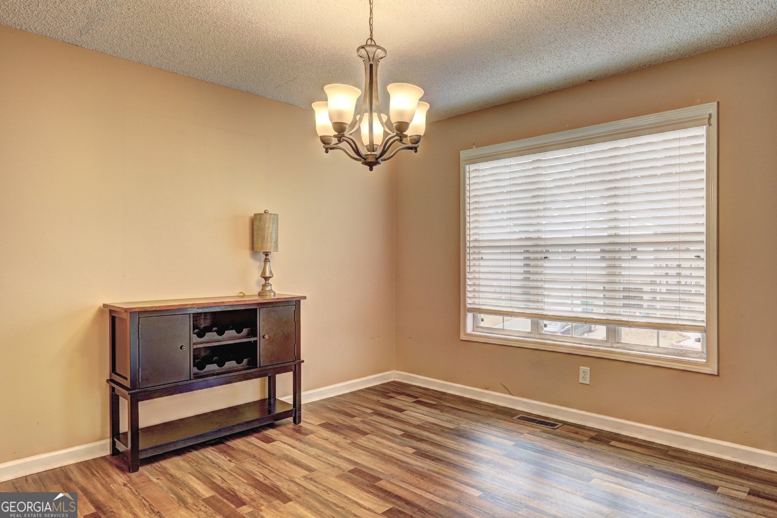 1590 Margate Court Lawrenceville - 6