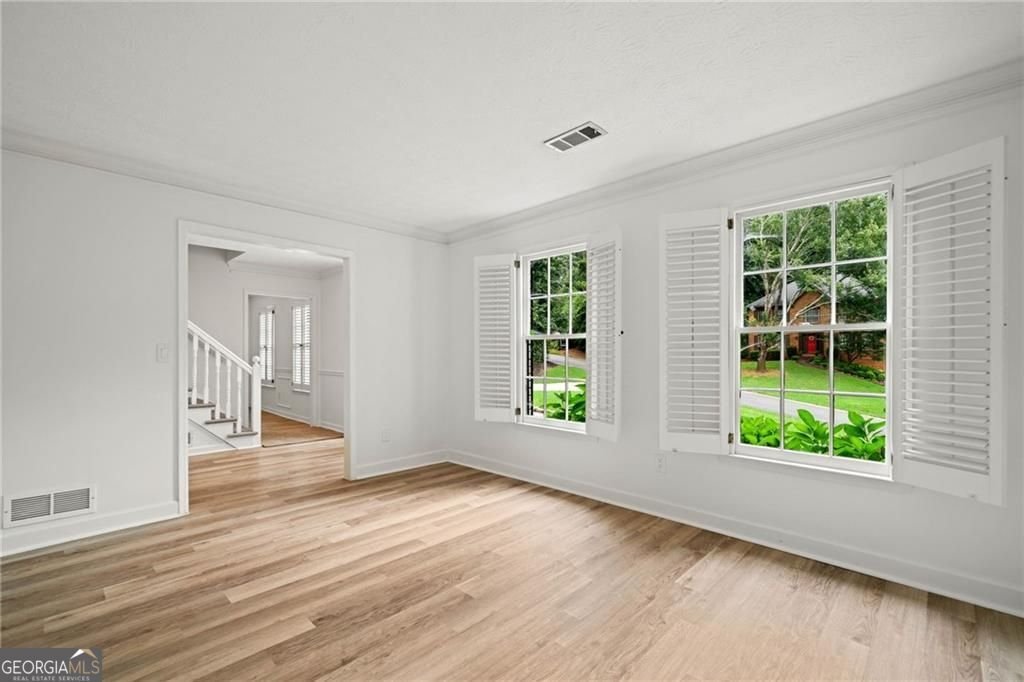 4220 Singing Post Lane Roswell - 6