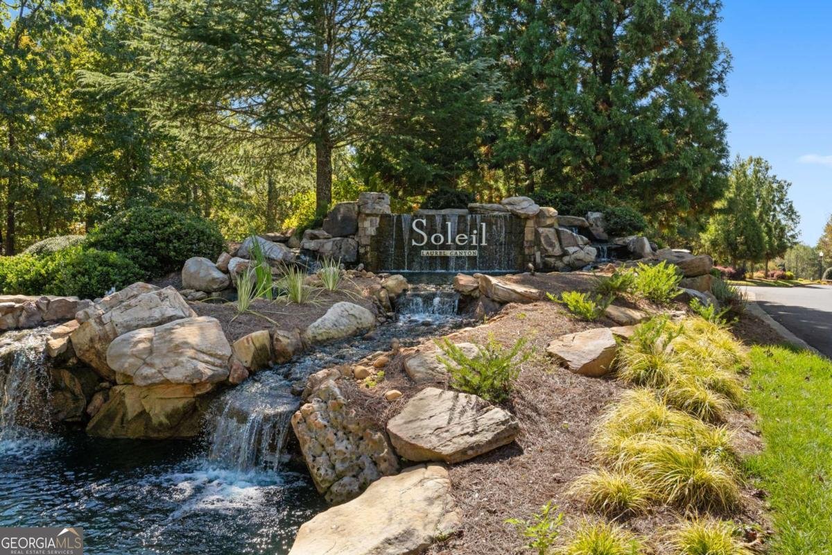 319 Laurel Lookout Hills Canton - 23