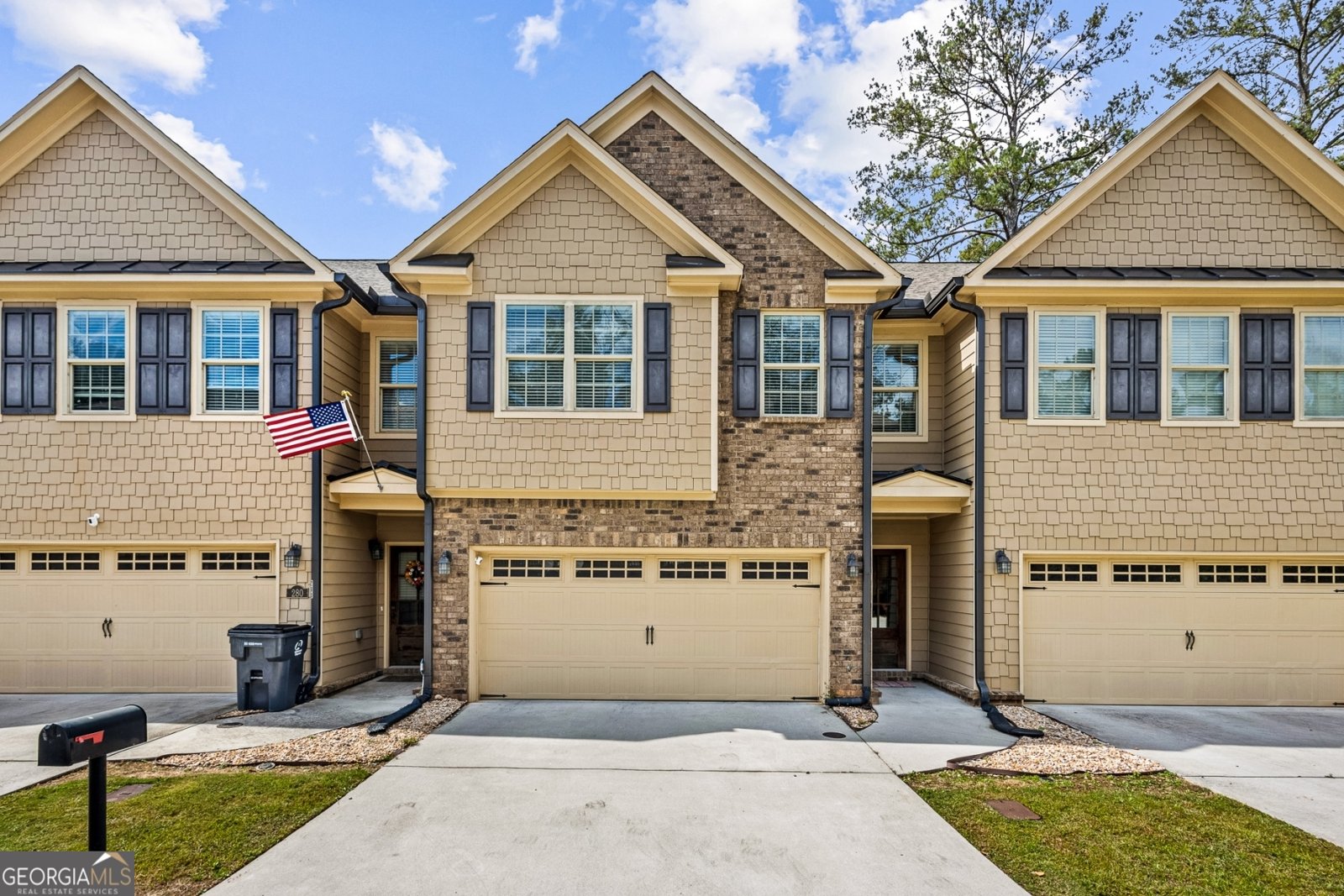 290 Jackson Place Lilburn - 1