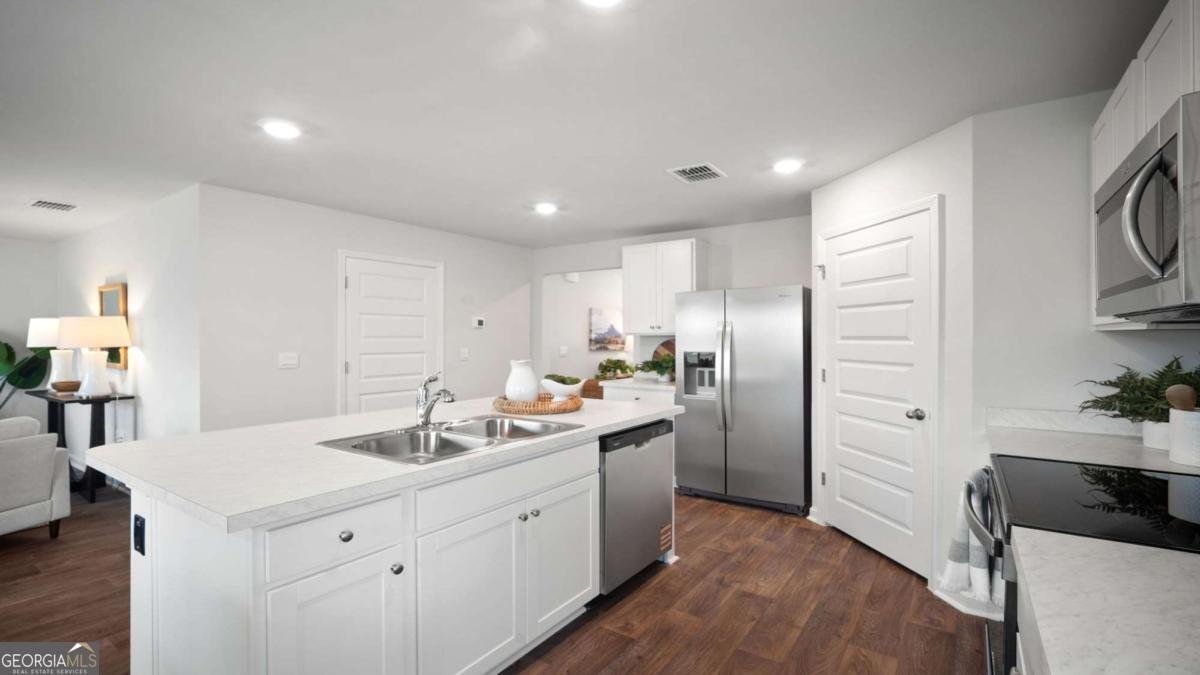 215 Lakeside Drive Port Wentworth - 9