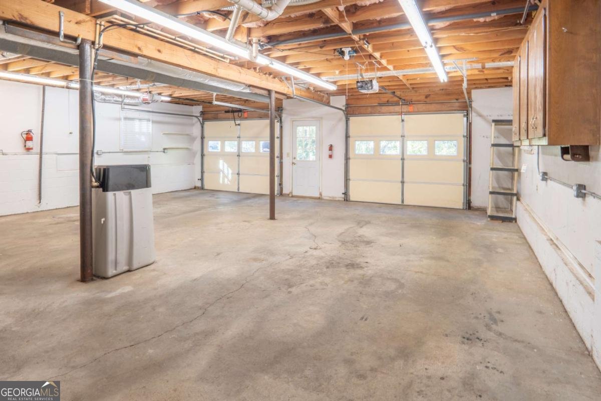 5904 CLAIRMONT Way Powder Springs - 24