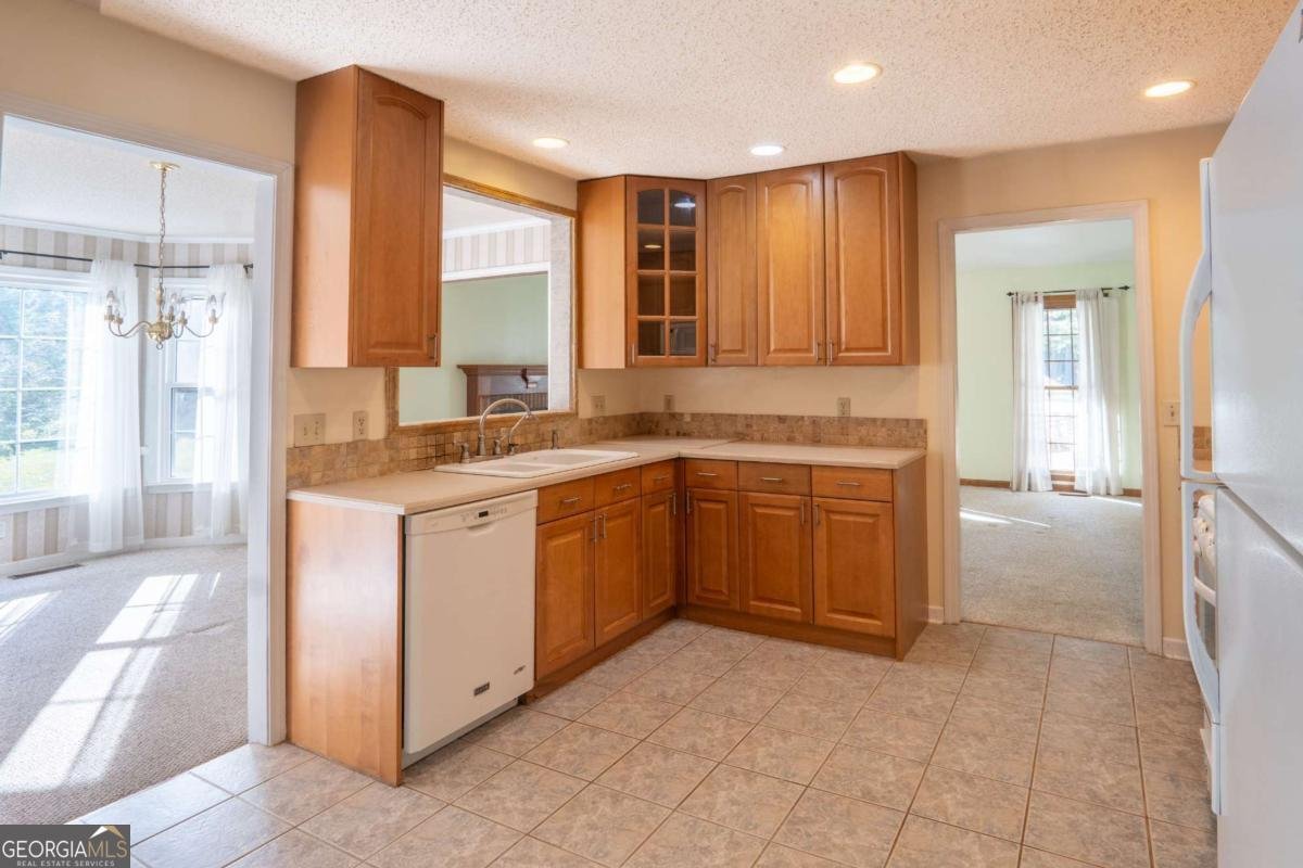 5904 CLAIRMONT Way Powder Springs - 6