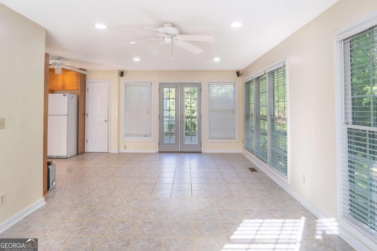 5904 CLAIRMONT Way Powder Springs - 8