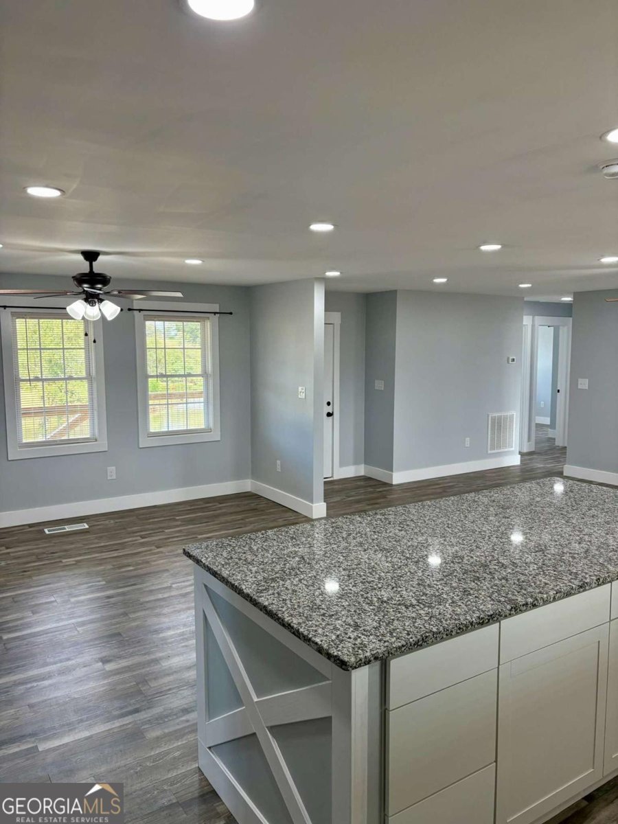 3614 Highway 72 Carlton - 7