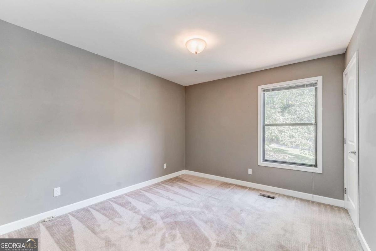 623 Sunshine Trace Acworth - 37