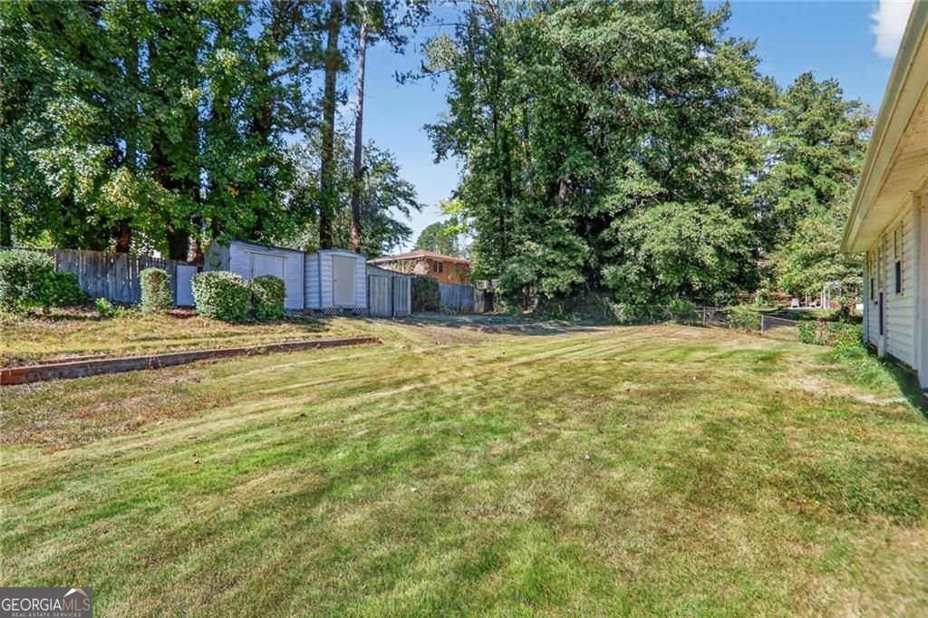 3553 Carriage Way East Point - 20