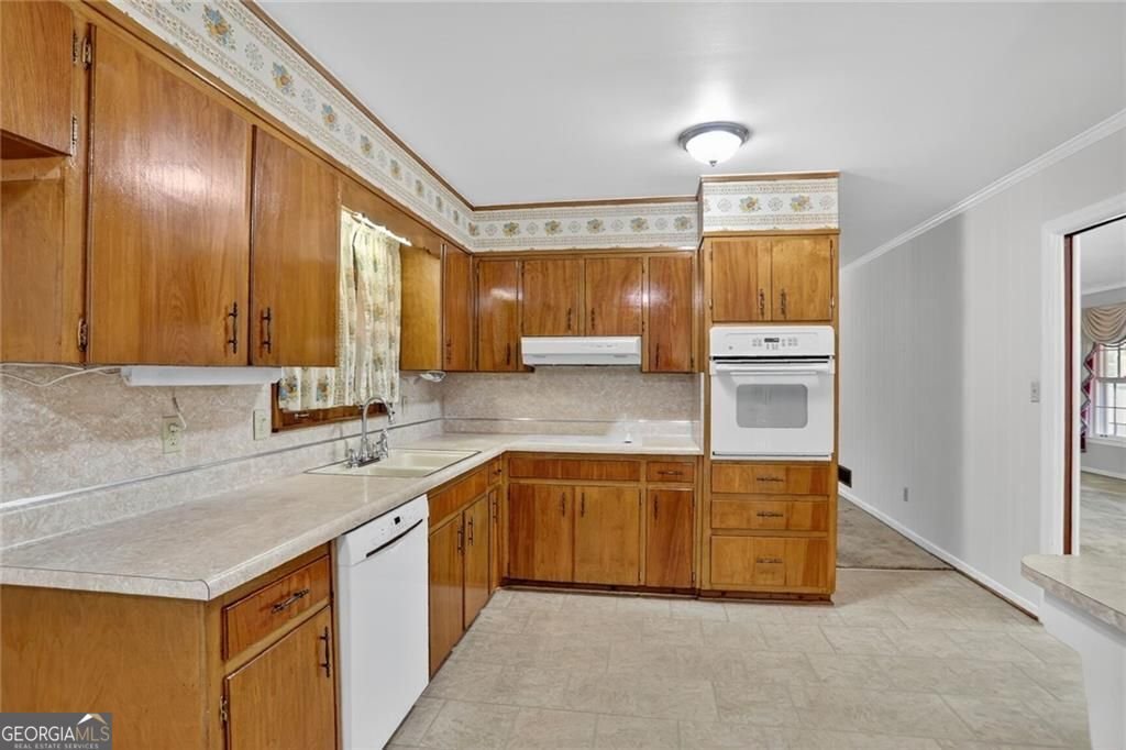 3553 Carriage Way East Point - 7