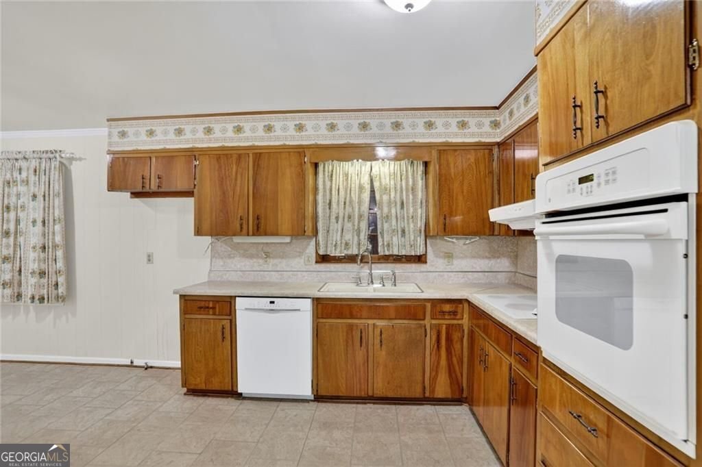 3553 Carriage Way East Point - 8