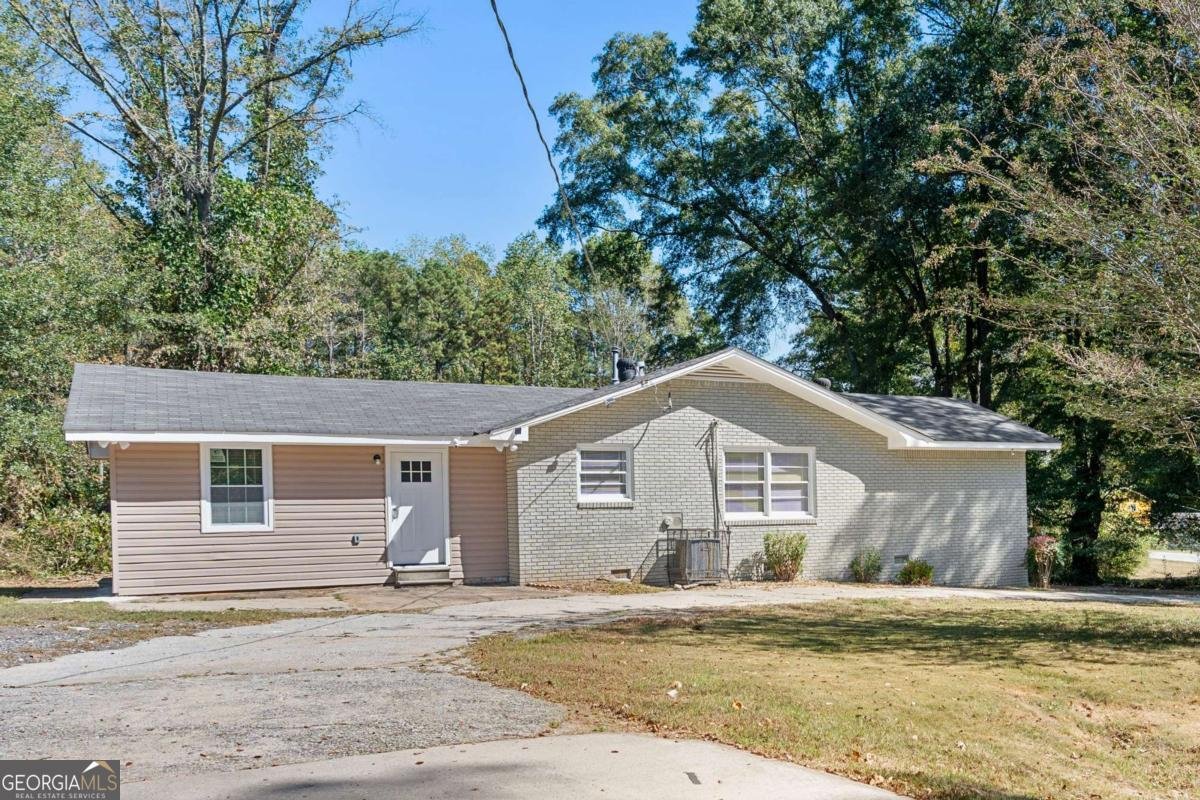 5415 Old Bill Cook Road College Park - 31