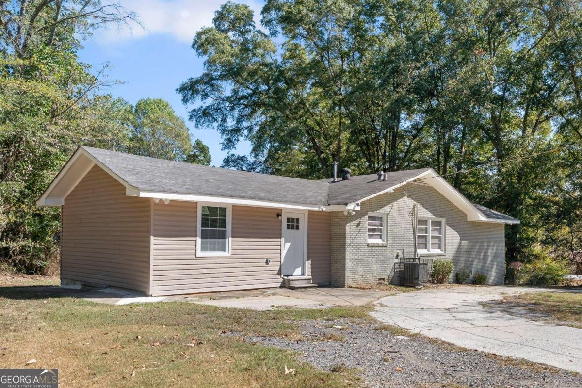 5415 Old Bill Cook Road College Park - 33