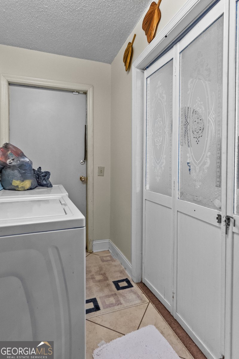 2101 Goldendale Lane Albany - 46