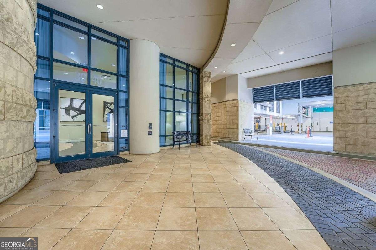 3040 Peachtree Road Atlanta - 20