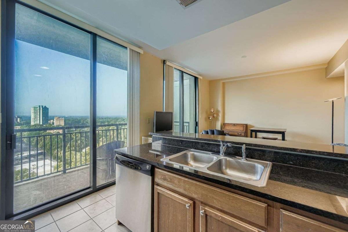 3040 Peachtree Road Atlanta - 9