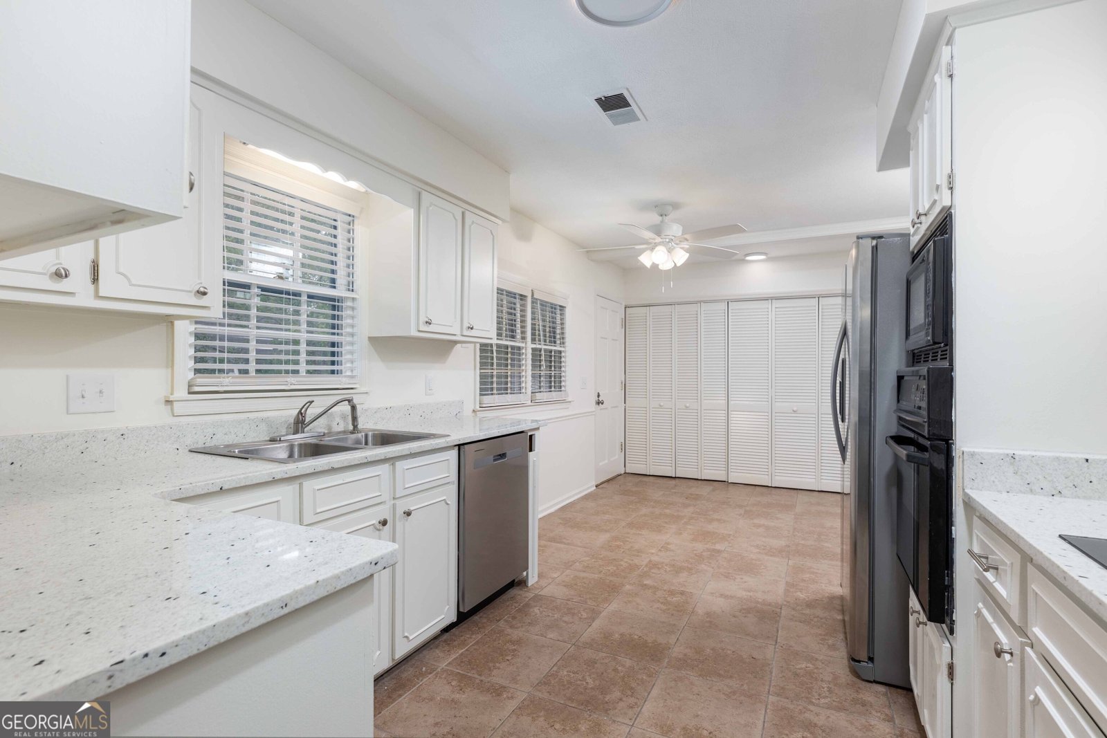 3425 Tomahawk Drive Columbus - 11