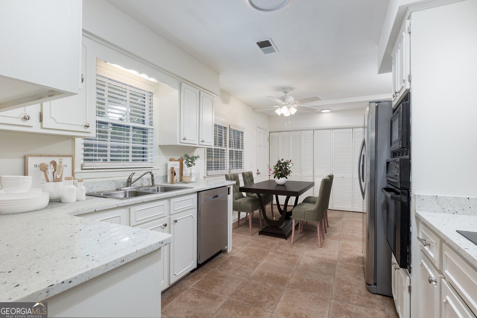3425 Tomahawk Drive Columbus - 12