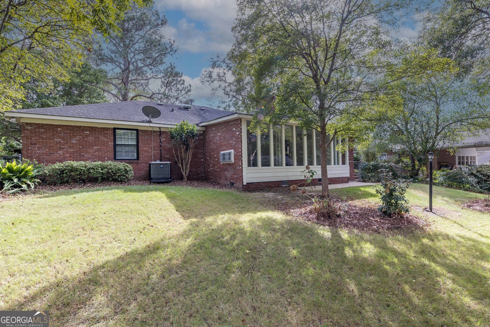 3425 Tomahawk Drive Columbus - 2