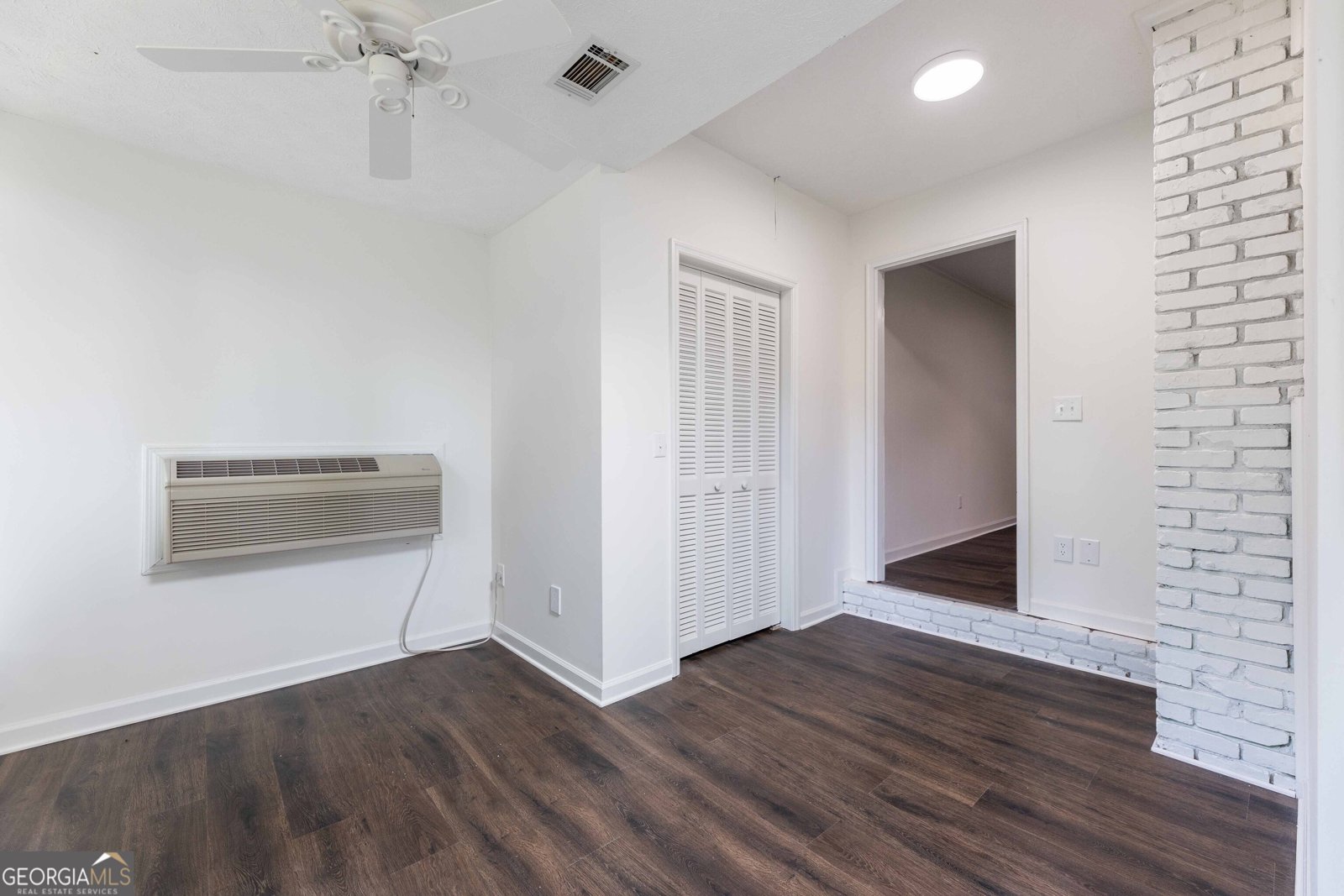 3425 Tomahawk Drive Columbus - 22