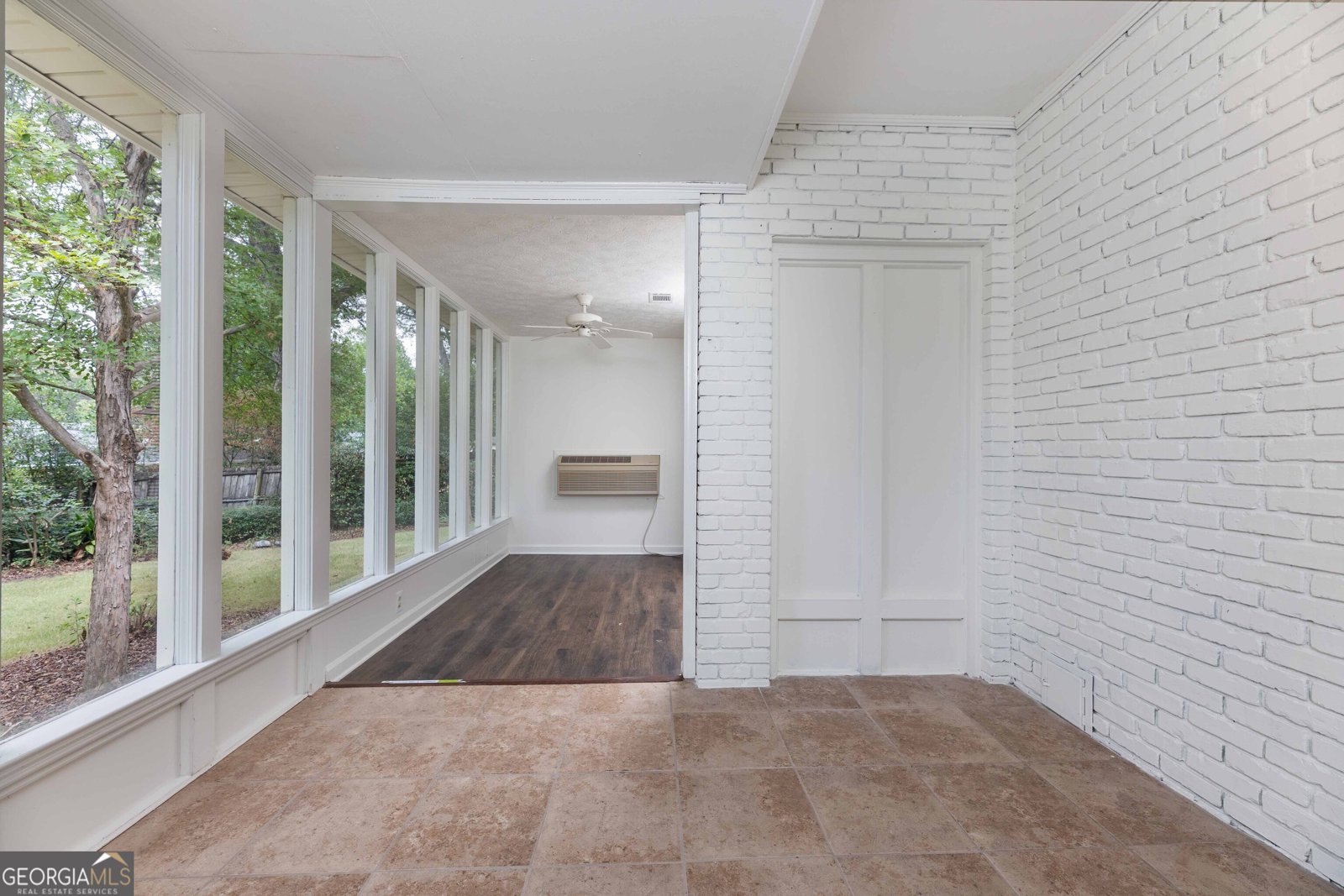 3425 Tomahawk Drive Columbus - 23