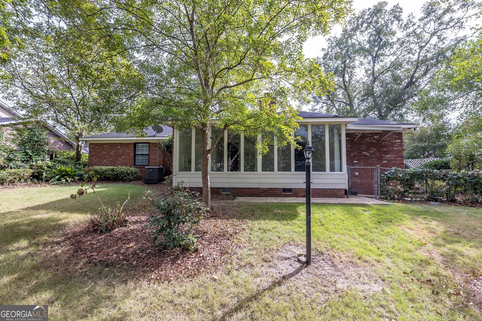 3425 Tomahawk Drive Columbus - 35
