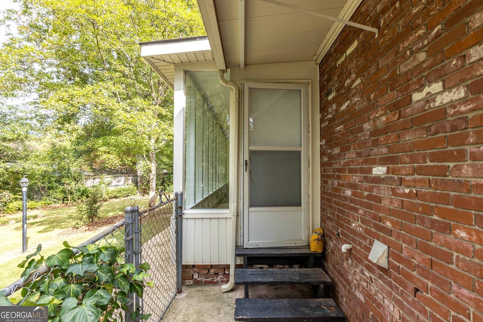 3425 Tomahawk Drive Columbus - 39