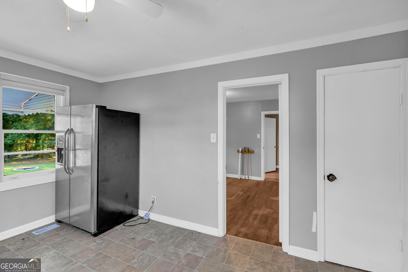 10859 Panhandle Road Hampton - 21