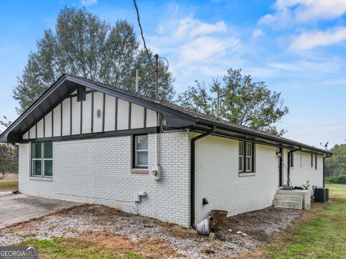 491 Queen Road Gillsville - 48
