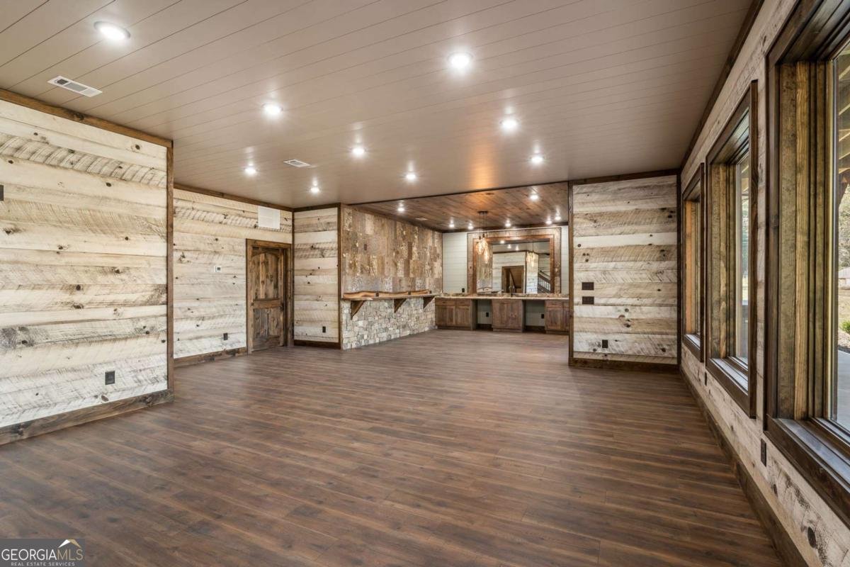 7590 Mobile Road Blue Ridge - 39