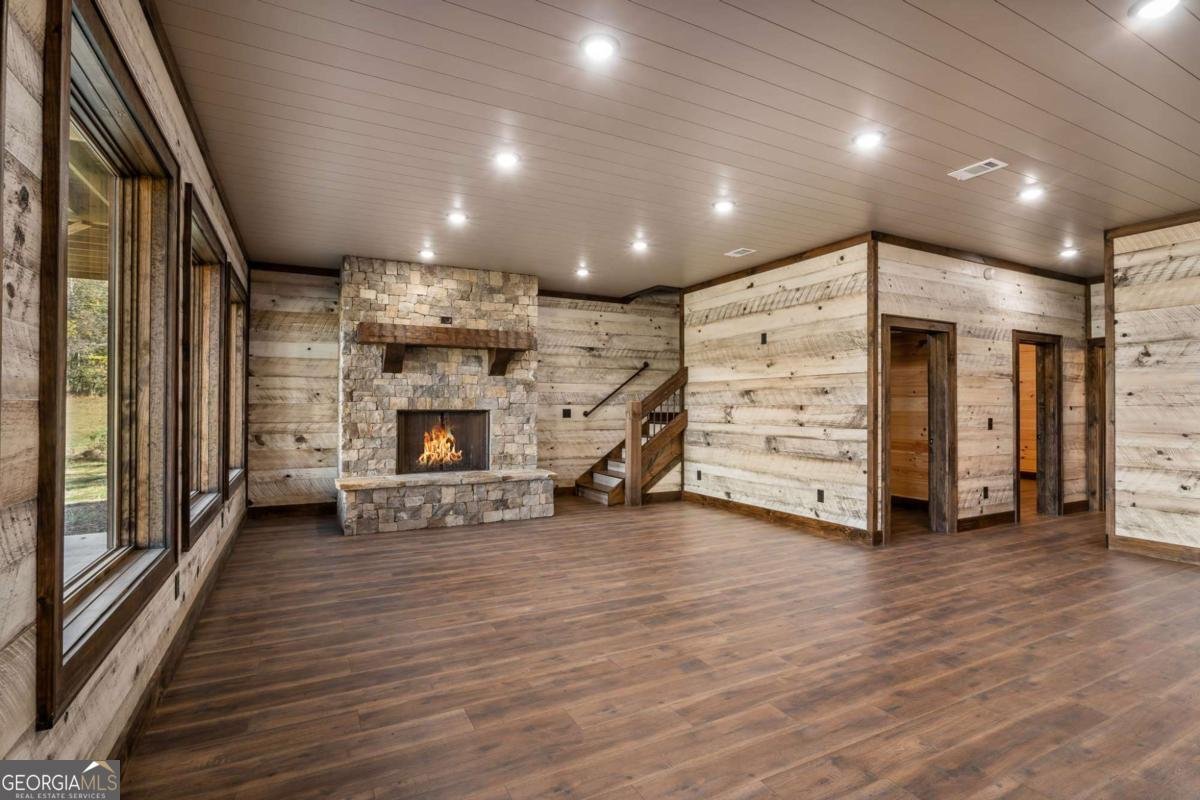 7590 Mobile Road Blue Ridge - 44