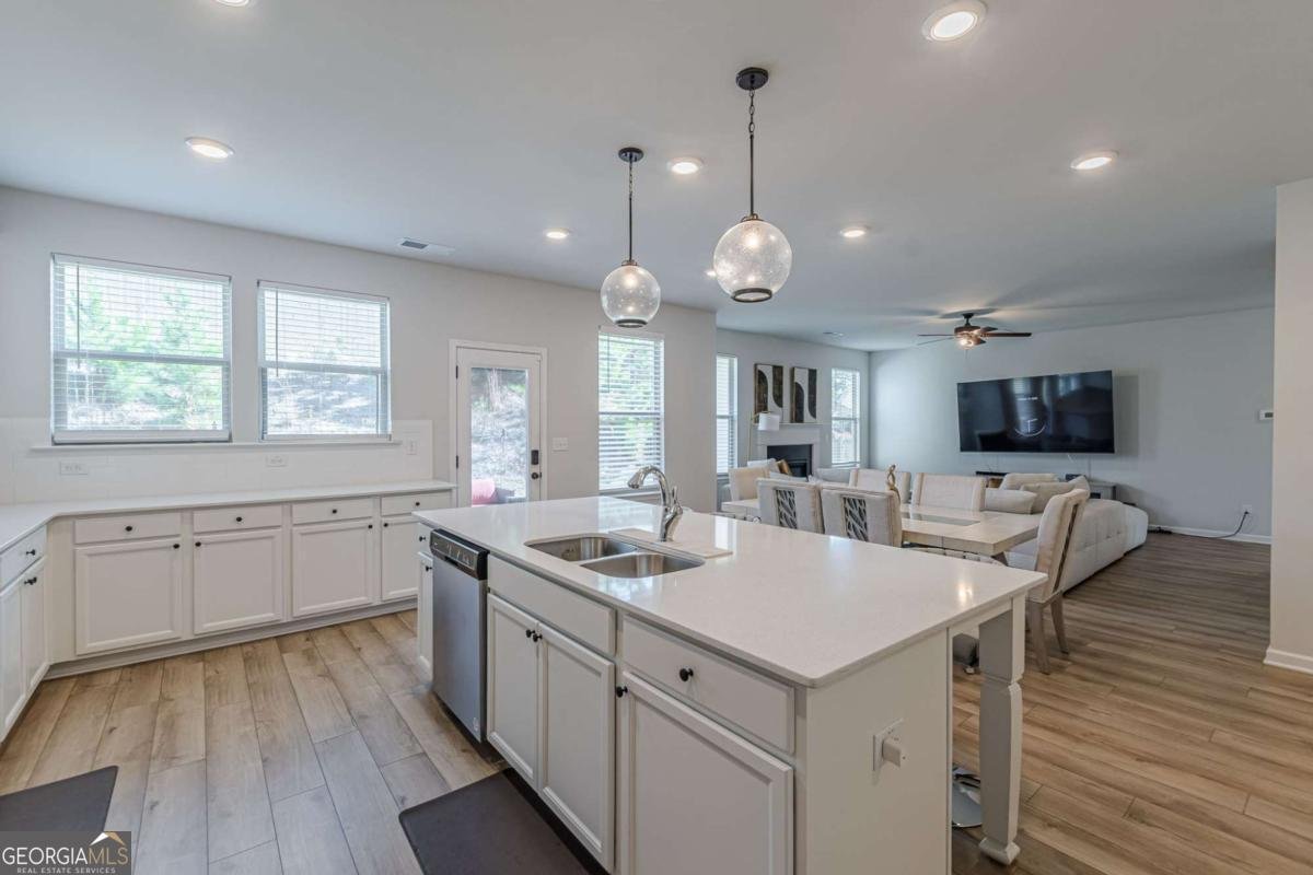 4876 Elm Leaf Drive Atlanta - 30