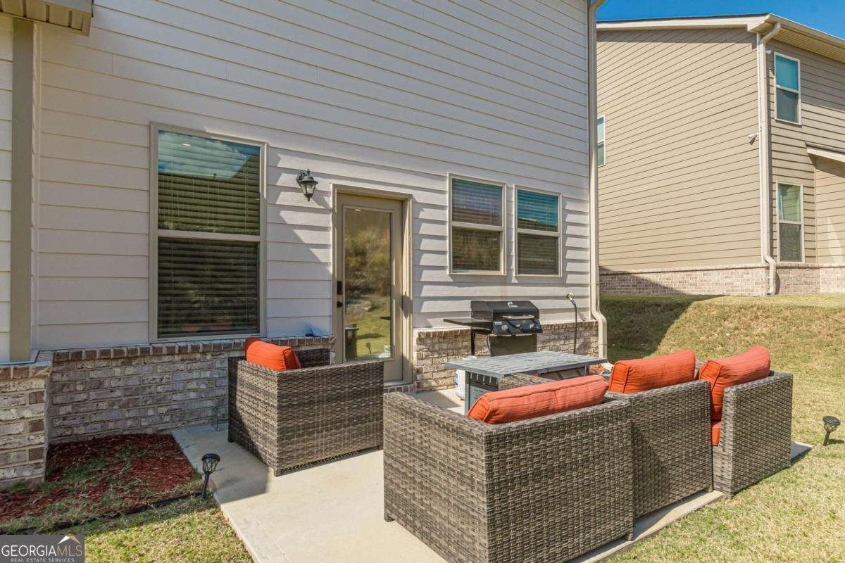 4876 Elm Leaf Drive Atlanta - 70