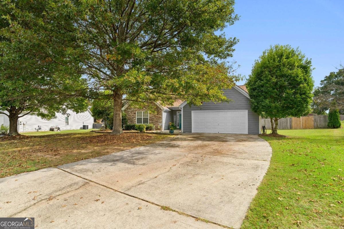 2553 Harvest Moon Court Powder Springs - 2