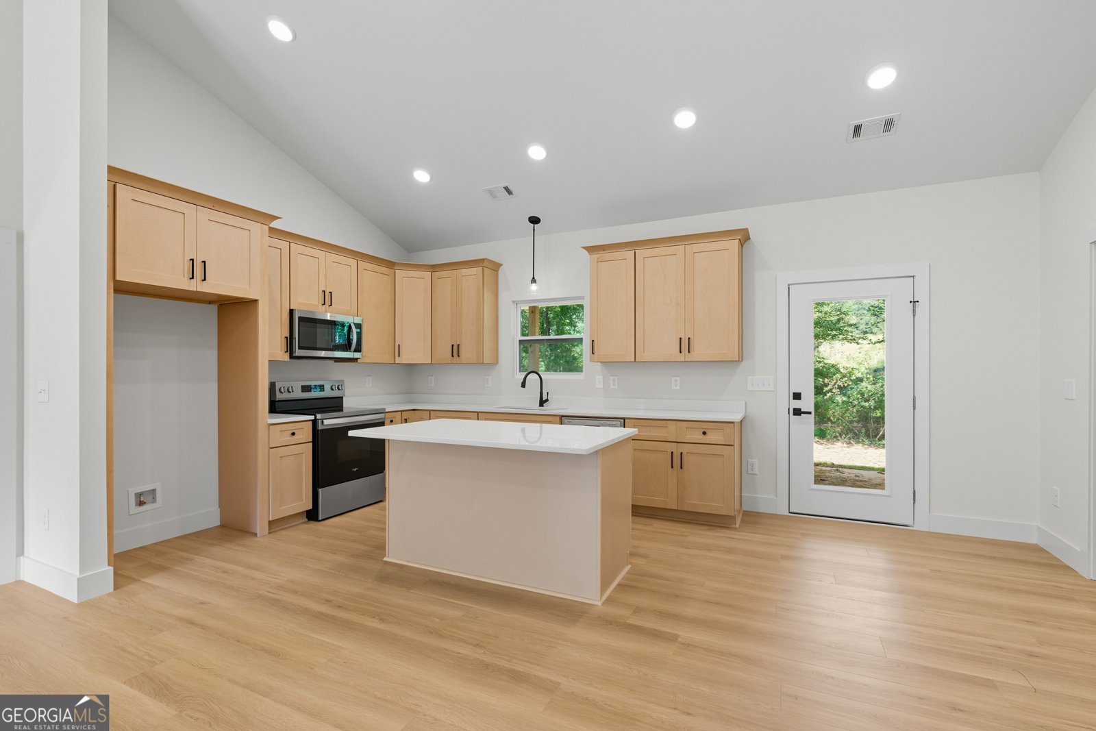 118 James Road Clarkesville - 4
