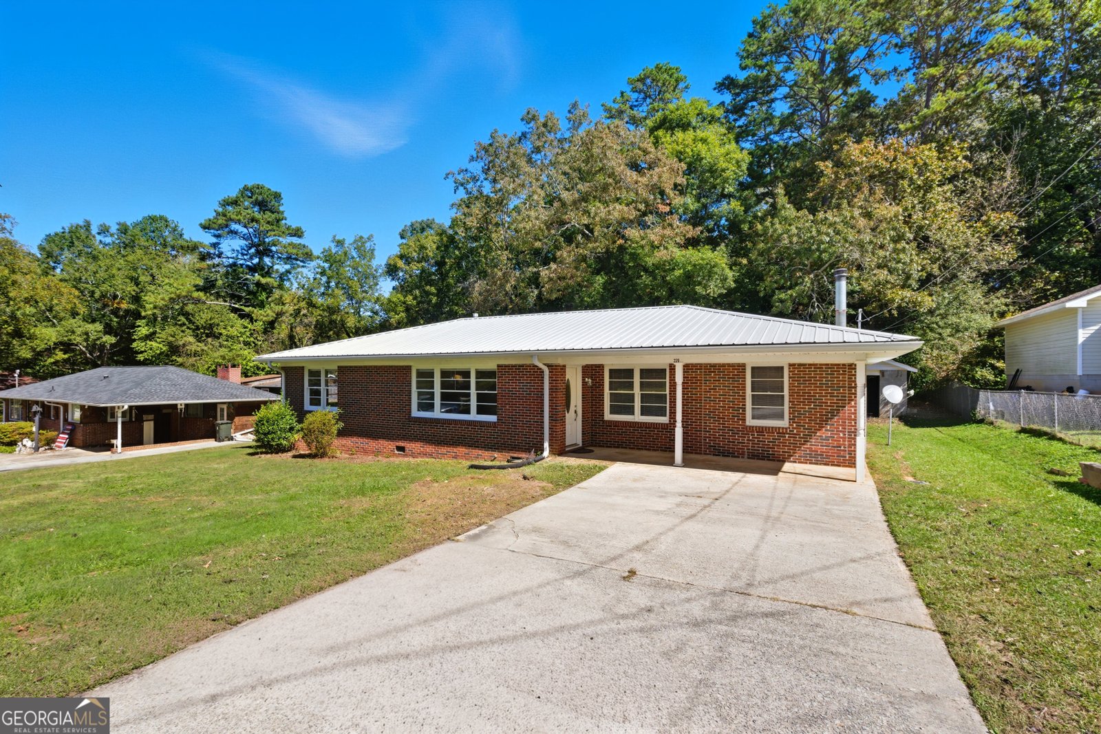 229 Hilltop Lane Toccoa - main photo