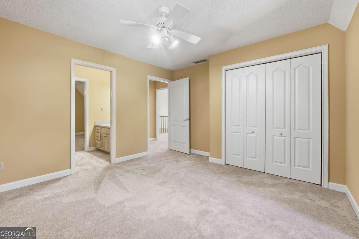 40 JOE LEE Drive Sharpsburg - 11