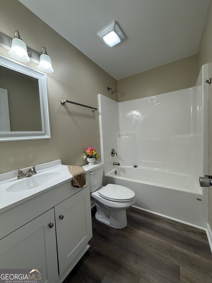 210 Charlotte Circle Statham - 18