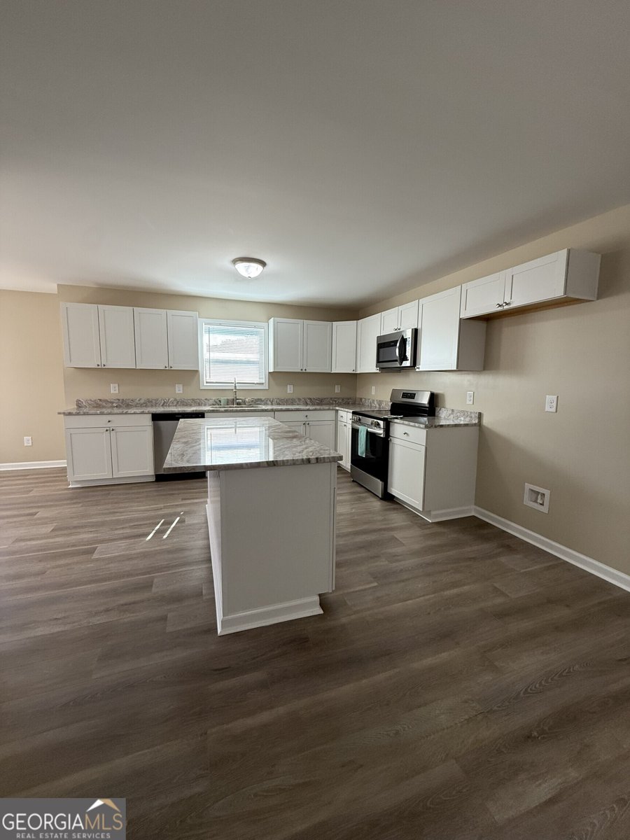 210 Charlotte Circle Statham - 3
