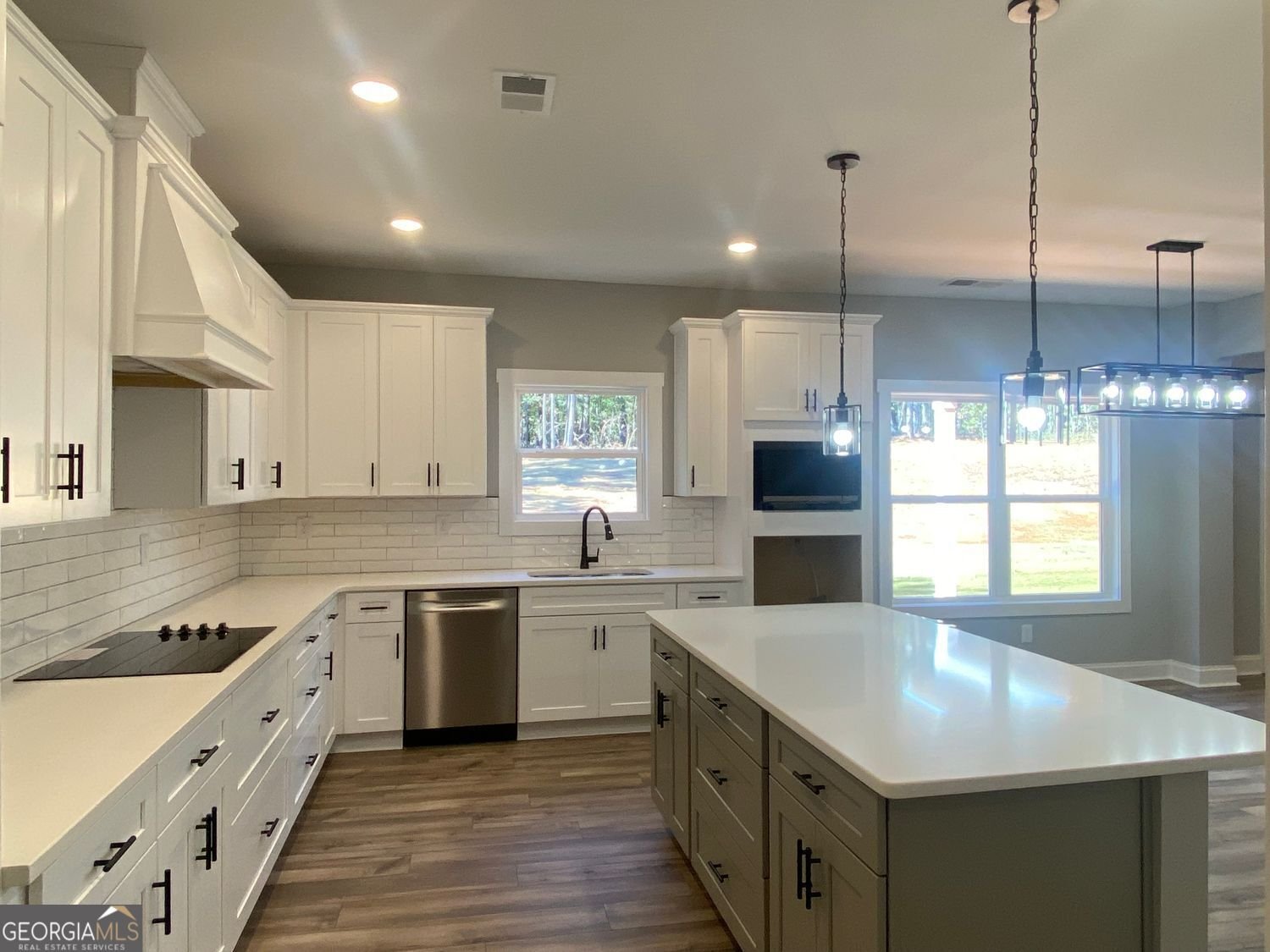 1544 English Road Forsyth - 13