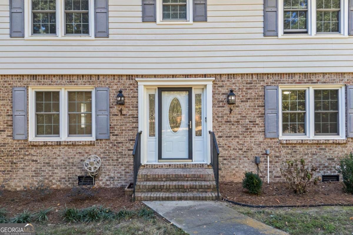 584 Oak Court Conyers - 1