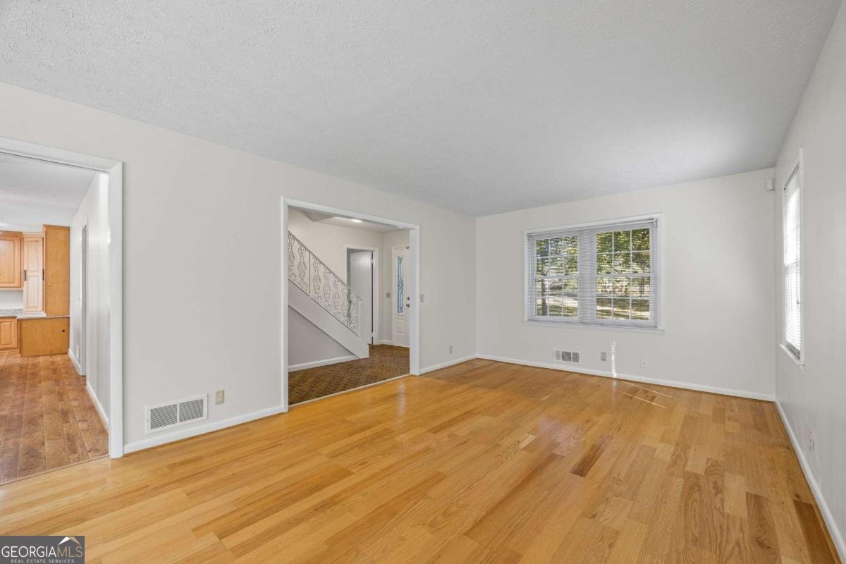 584 Oak Court Conyers - 5