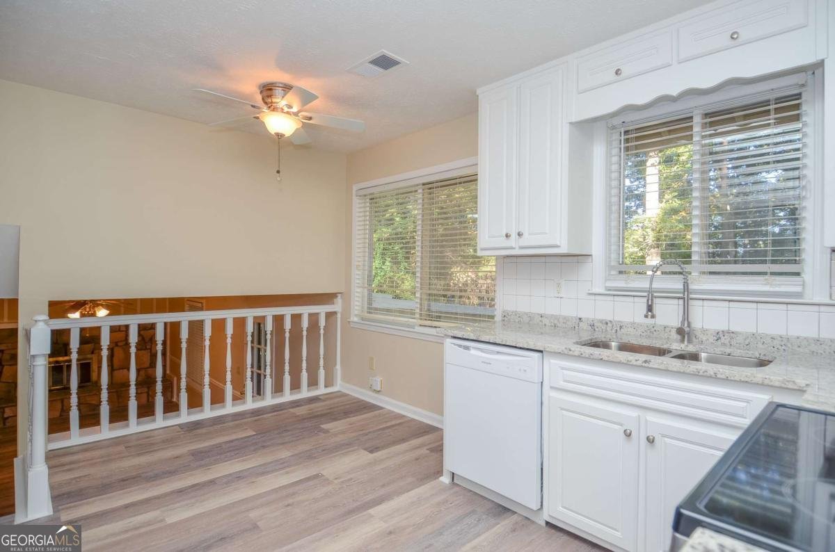 3173 Falconhurst Drive Lilburn - 14