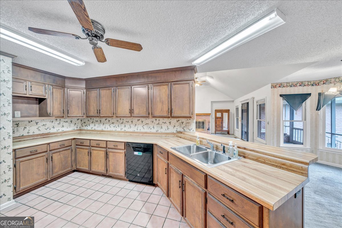 378 Fox Tail Drive Macon - 11