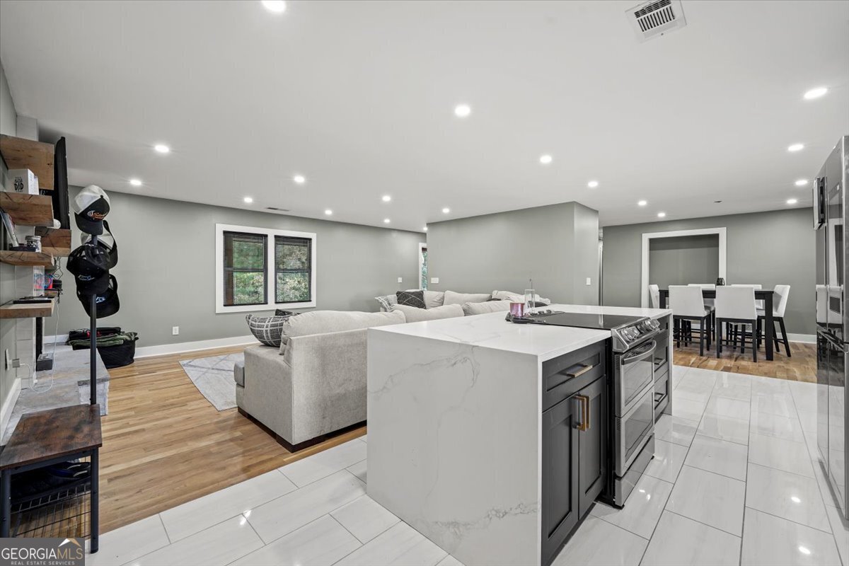 280 ETHERIDGE Auburn - 7