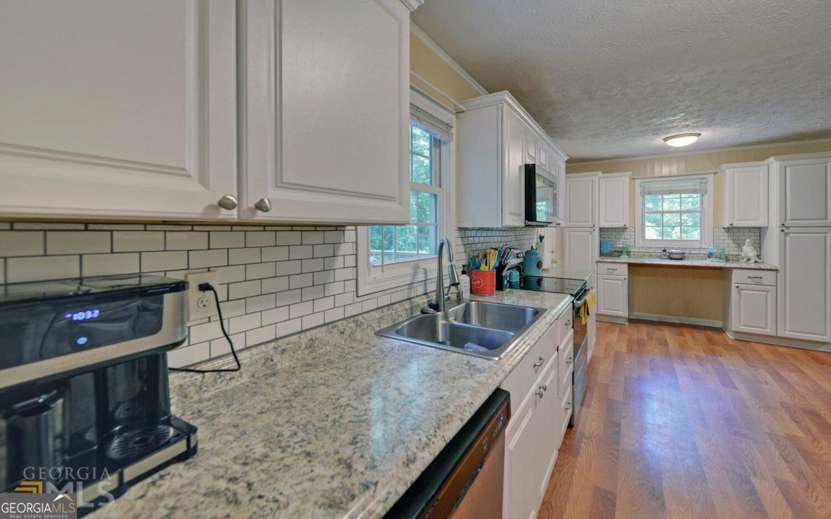 159 Old Park Road Lavonia - 5